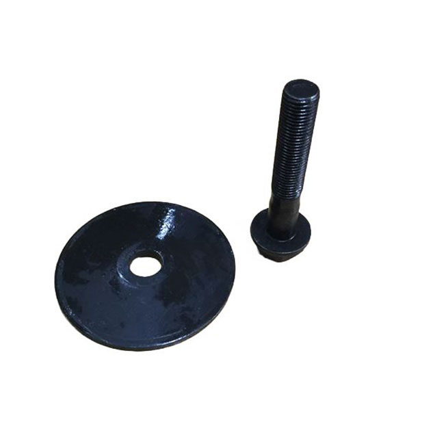 Order a A replacement blade bolt and washer to suit all of our 21 petrol self-propelled Titan Pro mowers built before 2019.